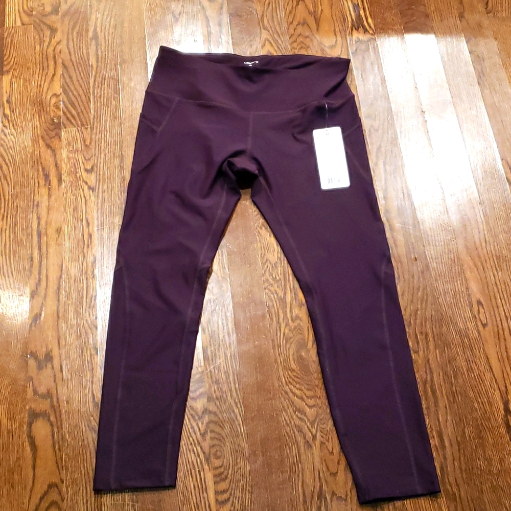 NWT Layer 8 Active leggings / yoga pants